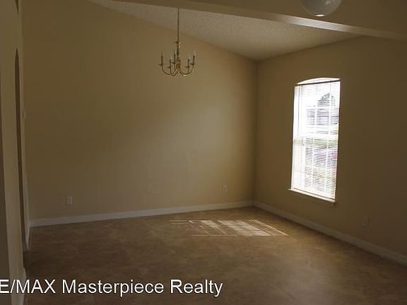 4th image of 2420 SW Monterrey Ln