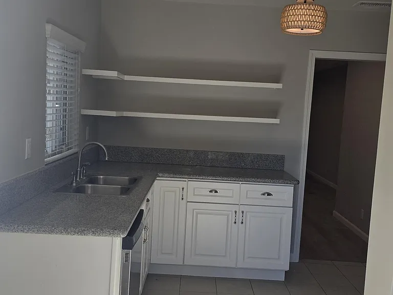4972 Sepulveda Blvd — Photo 6