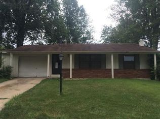 34 Country Hill Rd, Saint Peters, MO 63376