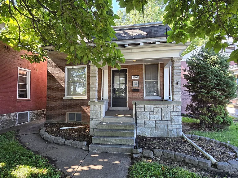 6204 Clayton Ave — Photo 1