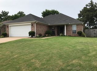 4550 Oregon Trl, Conway, AR 72034