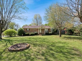908 Sycamore St, Lafayette, TN 37083