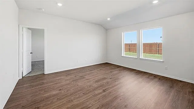 4 bed, 1824 sqft, $2,450 — Photo 3
