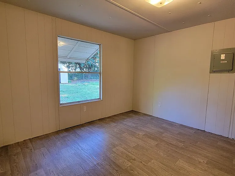 5321 SE 32nd Ct — Photo 7