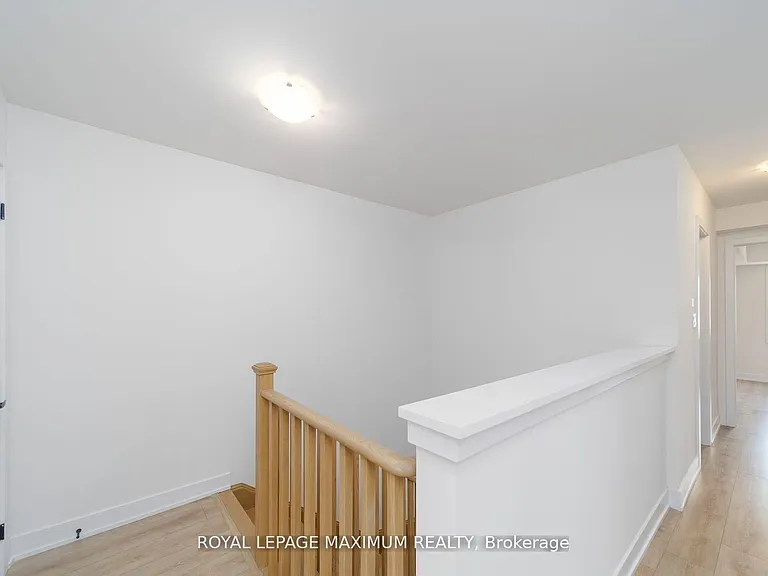 32 Wagon Ln #4 — Photo 19