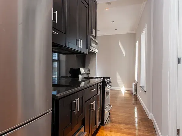 338 East 100th Street 6B image 3 of 8