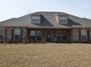 302 Wakefield Ave, Fairhope, AL 36532