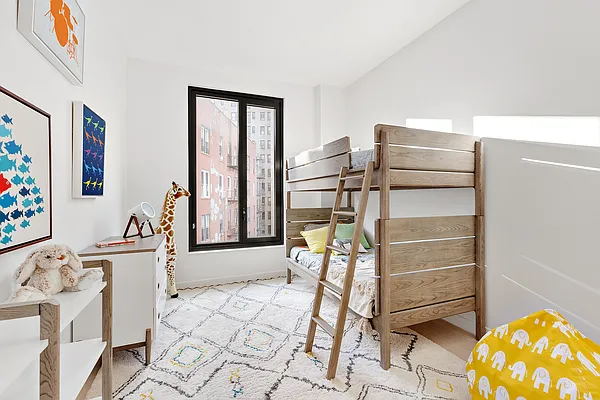 Sold by Compass | media 21