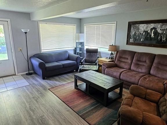 2nd image of 6906 Cody St