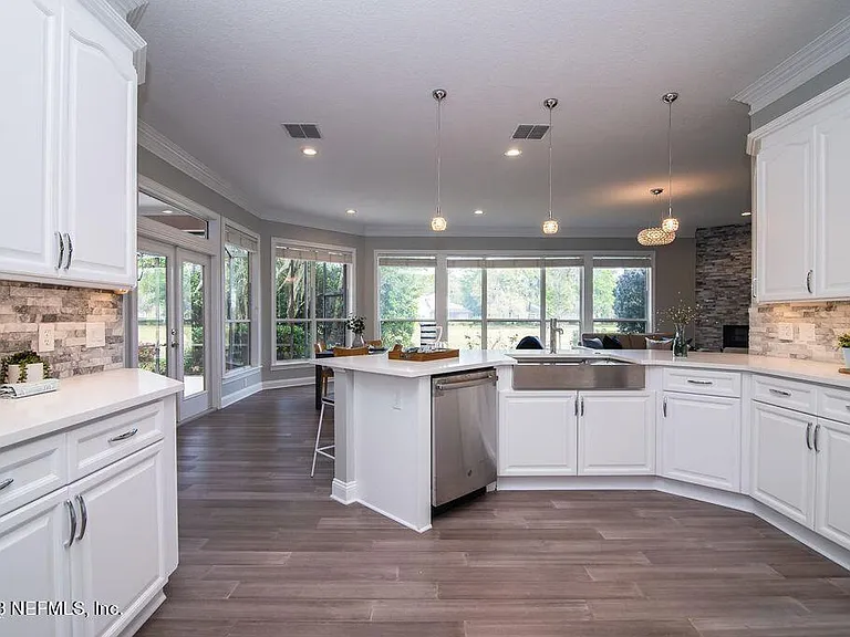 1579 Harrington Park Dr — Photo 6