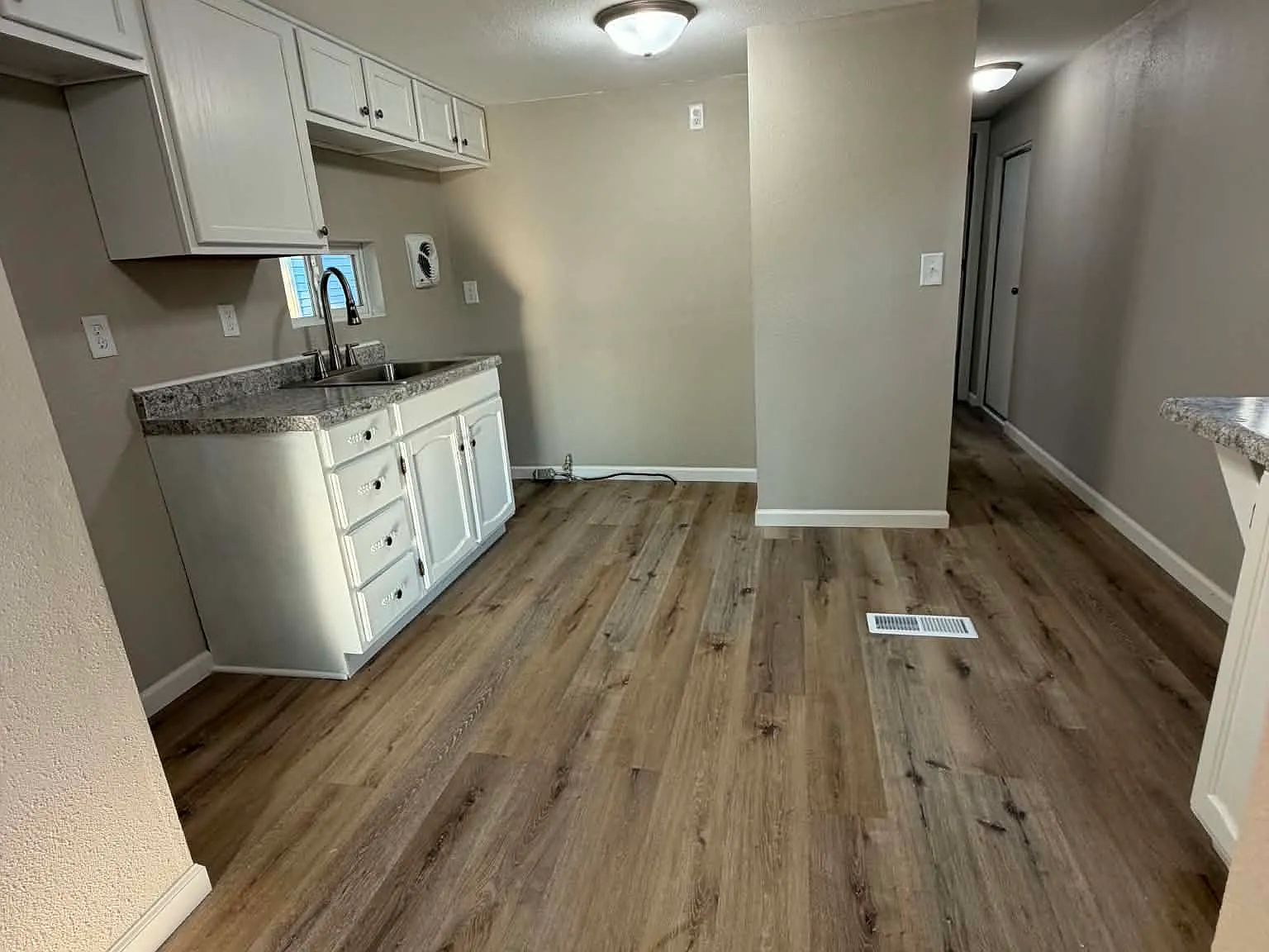 1 bed, $700 — Photo 1