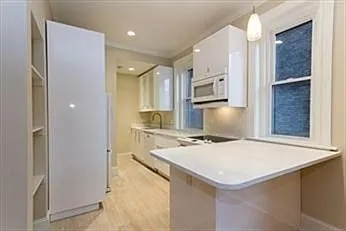 2 bed, 1.5 bath, 880 sqft, $4,300 — Photo 3
