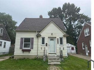20040 Washtenaw St, Harper Woods, MI