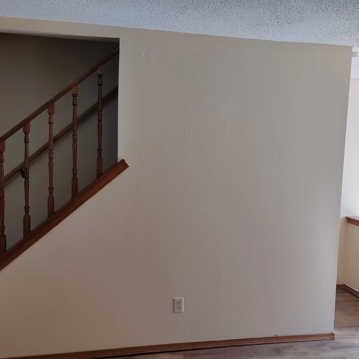 Building Photo - 1726 S Cypress St #101