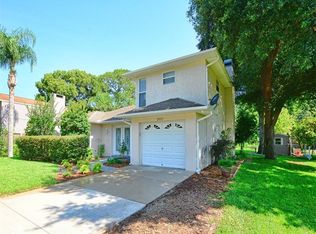 28127 Lois Dr, Tavares, FL 32778