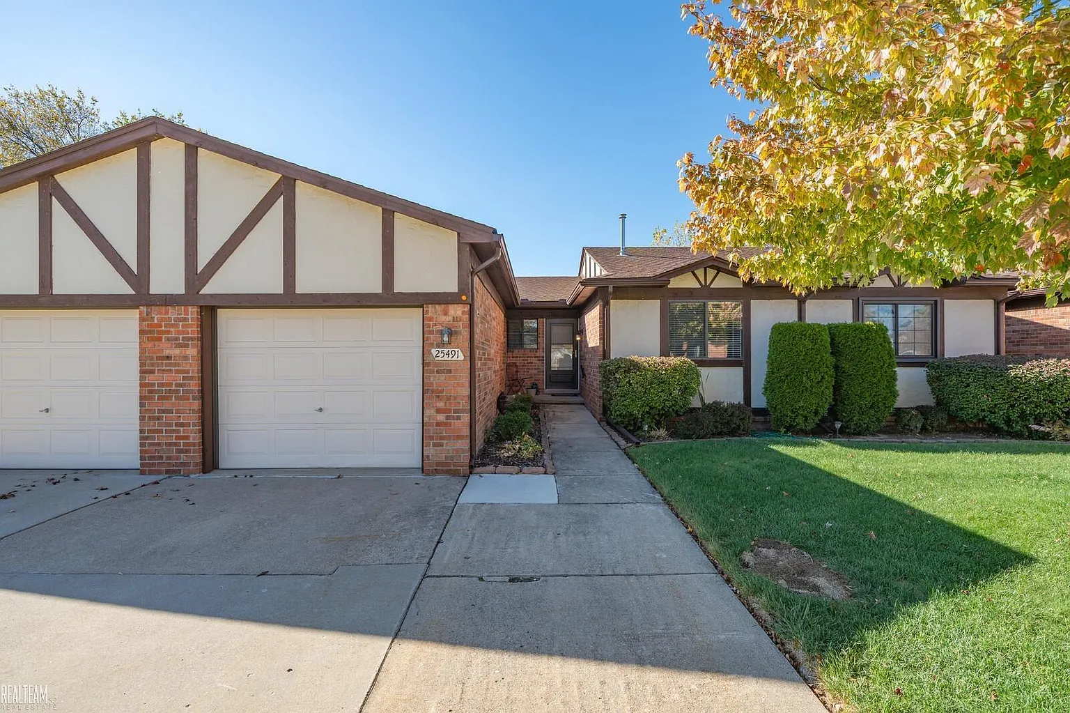 25491 Joanne Smith Dr photo 1