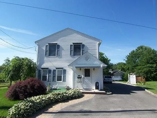13 Orchard St photo 1