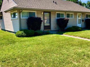 26011 Nagel St, Roseville, MI 48066