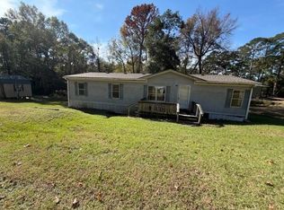 322 Nueces Dr, Trinity, TX 75862