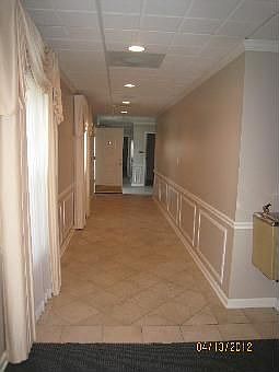 2nd image of 407 E Gore Ave