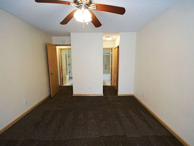 401 E Burnsville Pkwy — Photo 8