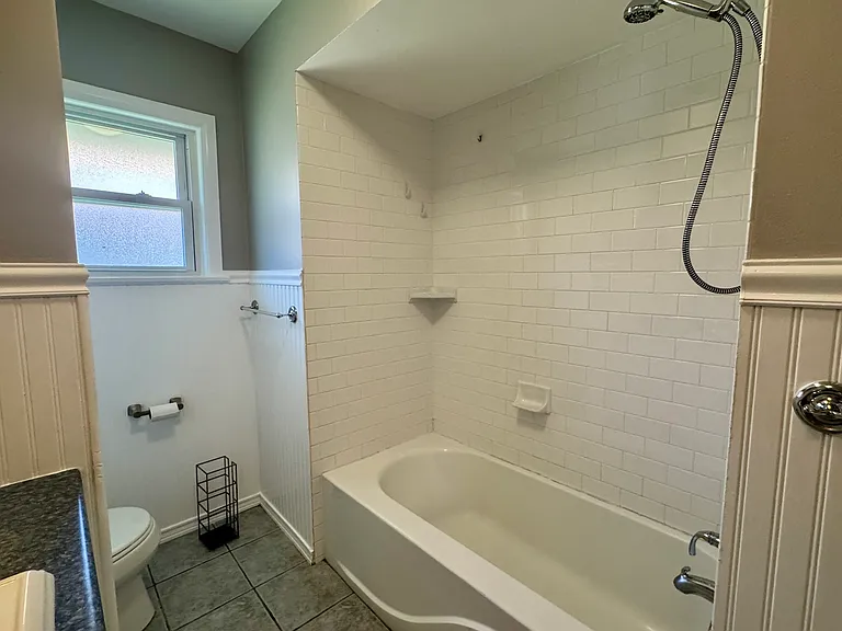 912 N Greenwood Ave — Photo 9