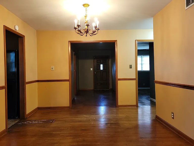 3503 Crestmore Cir NW — Photo 5