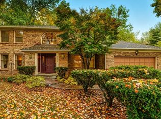 224 Brookrun Dr, Akron, OH 44321