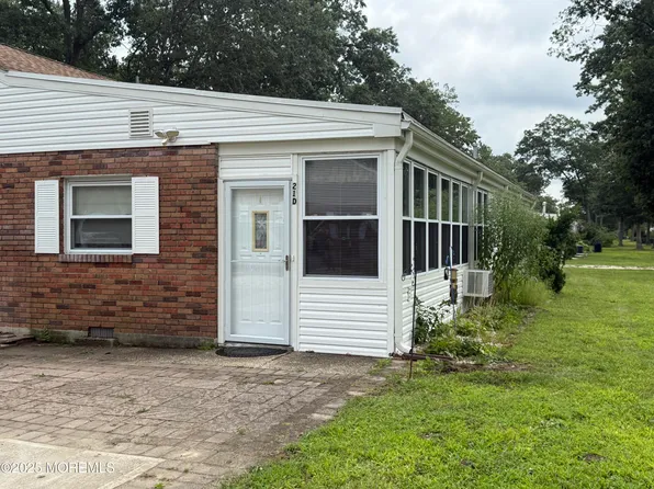 21 Cedar Street #D, Toms River, NJ 08757