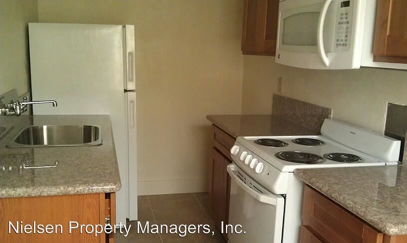 2nd image of 1622 P St APT 23