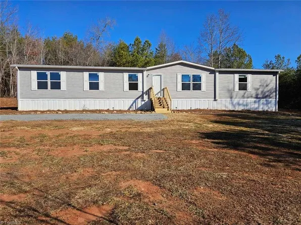1042 Darlington Rd, Rutherfordton, NC 28139