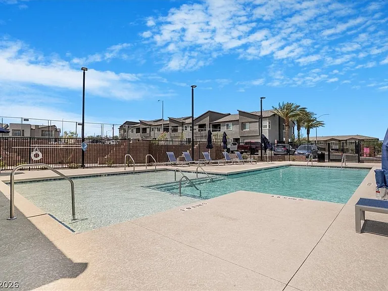 1529 Eva Crossing Pl — Photo 32