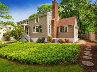 4 Robin Hill Rd, Westport, CT 06880
