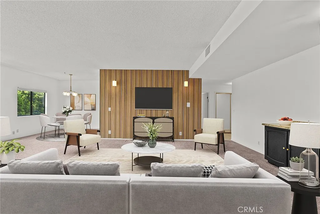 2 bed, 1571 sqft, $2,995 — Photo 2