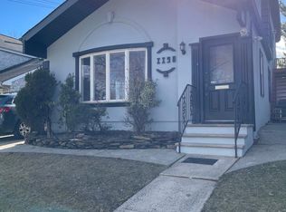 1198 Arthur Kill Rd, Staten Island, NY 10312