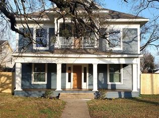 304 W Tyler St, Ennis, TX 75119