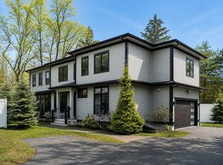 32 Lantern Ln, Wellesley, MA 02481