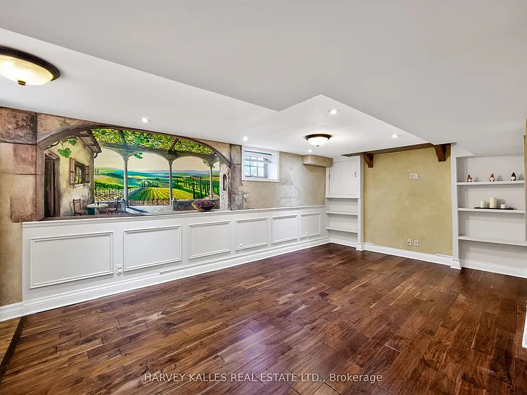 17 Lockheed Blvd — Photo 32
