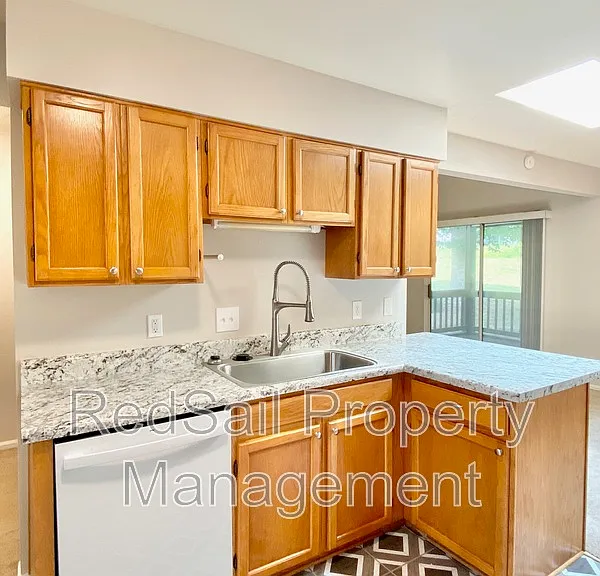 5310 Gardner Ct — Photo 8