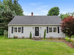 19 Sunset Ter, Middletown, CT 06457