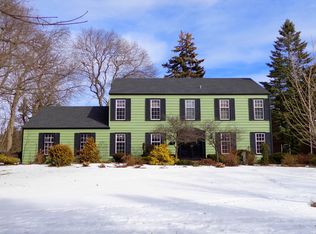 1029 Havenwood Ln, Libertyville, IL 60048
