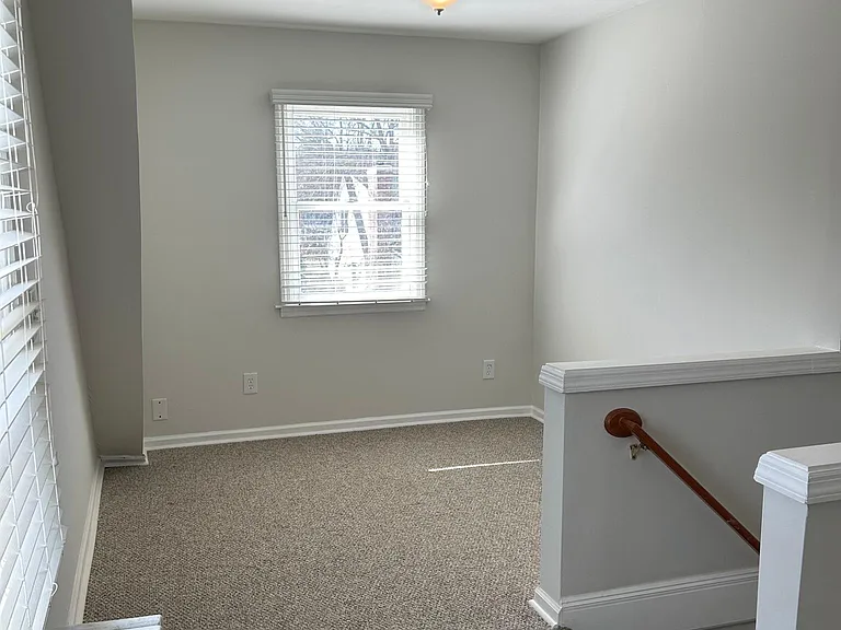 143 Dunnlea Rd — Photo 7