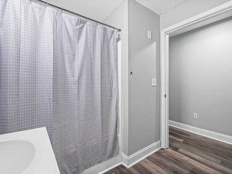99 Lawson Dr — Photo 3