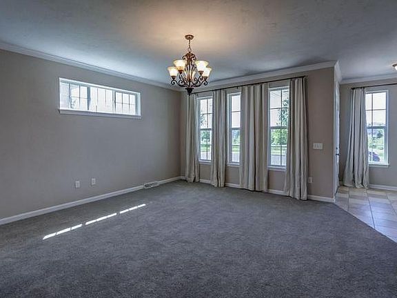 5th image of 5220 Sassafras Dr