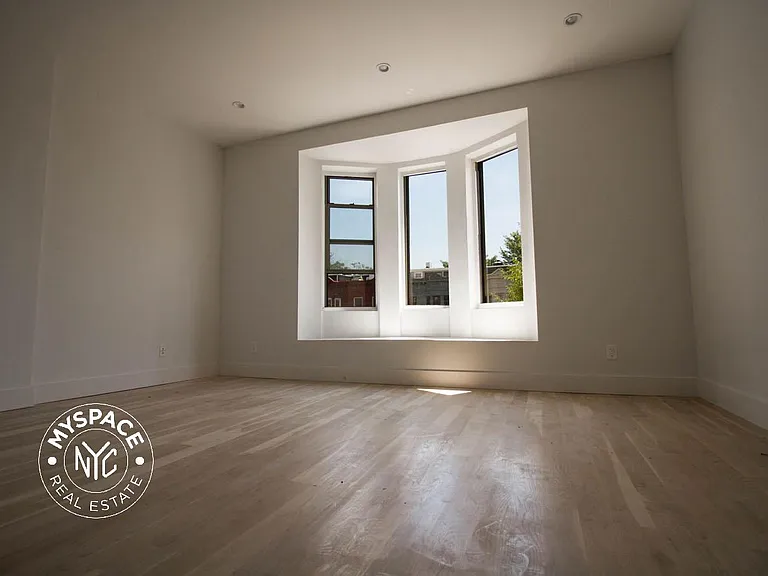 905 Sterling Pl #2A — Photo 2