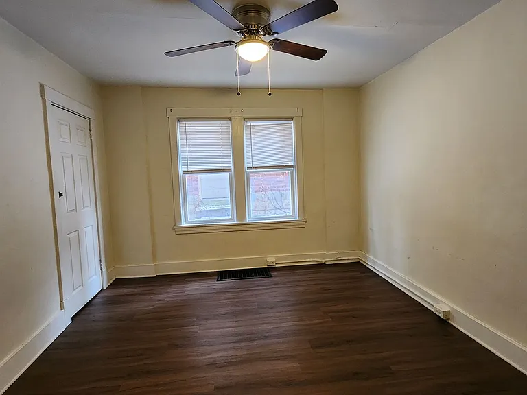 2918 Clermont Ave — Photo 19