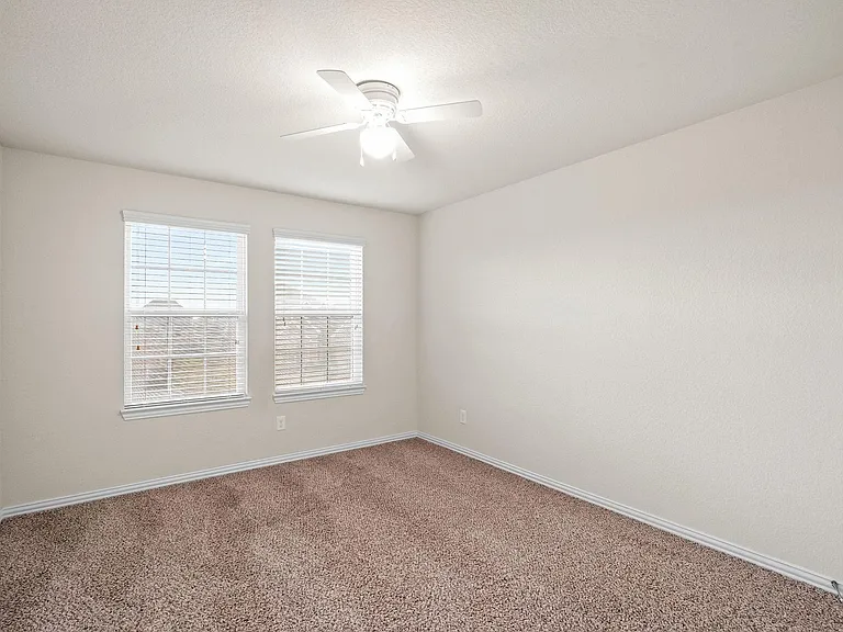 135 San Bernard Dr — Photo 30