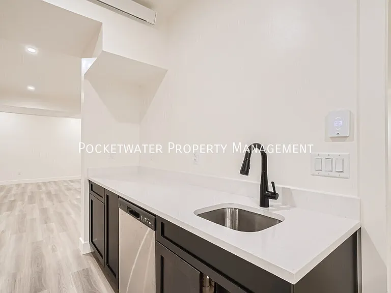 3595 Darley Ave — Photo 26