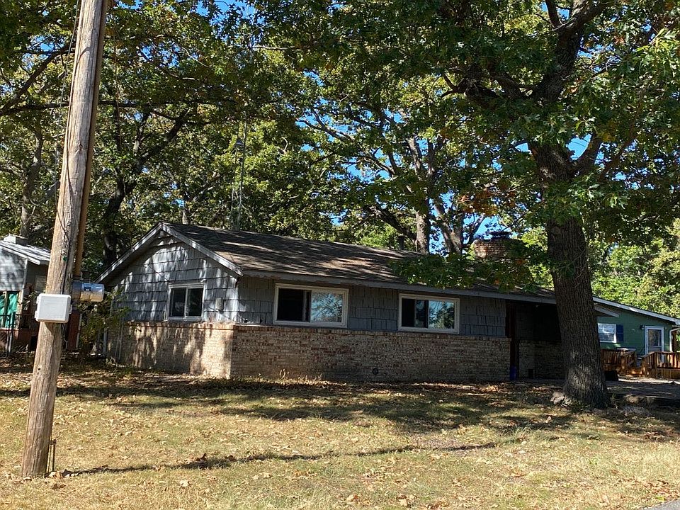 2nd image of 414 Temple Rd