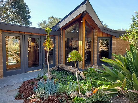 30th image of this home